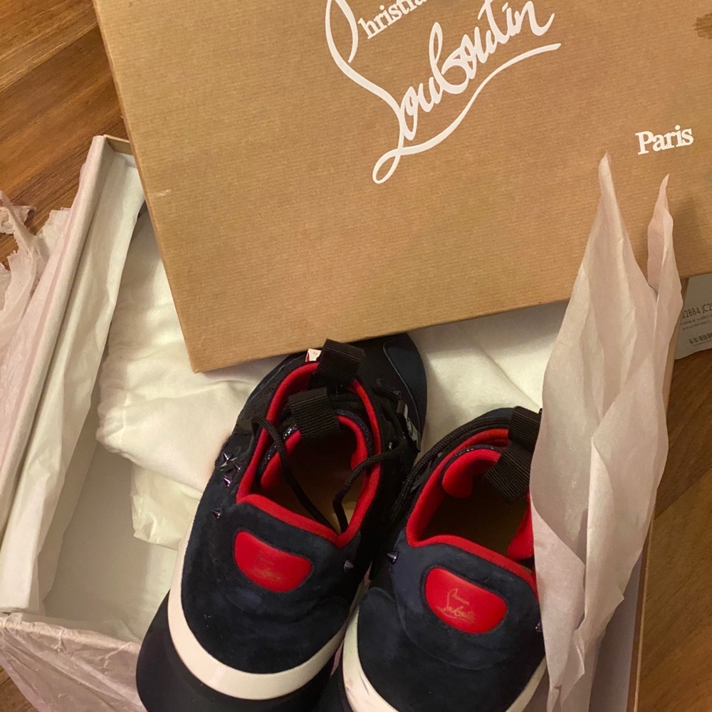 Red Bottoms! (Christian Louboutin)